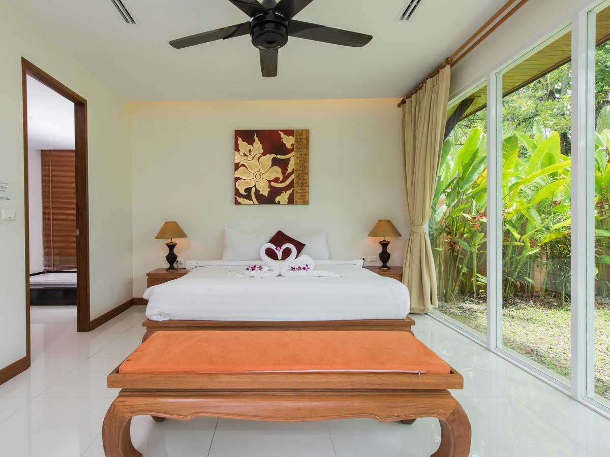 Kiara Villas Thalang Exteriör bild